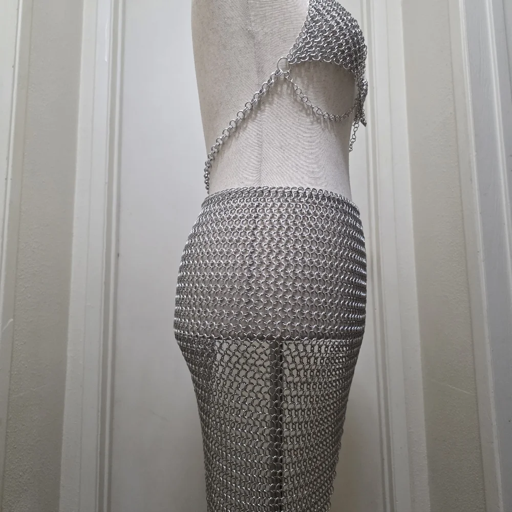 Silver Chainmail Set - Picture 3 of 8